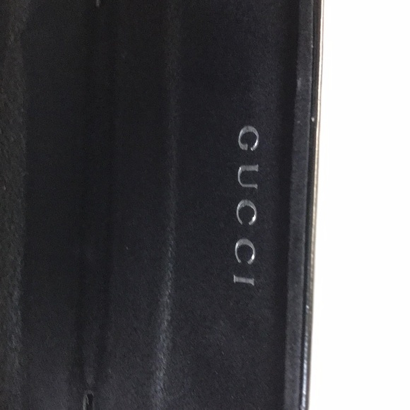 Glass case - Picture 2 of 2